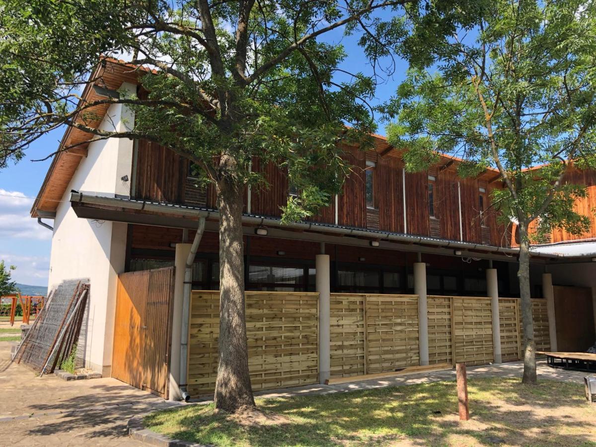 Beach Hostel Balatonboglár Exterior foto